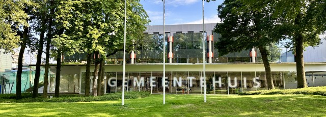 Gemeentehuis (zomer 24).jpeg